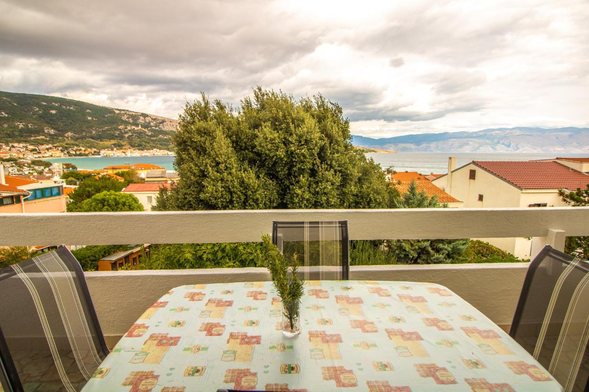 Renata Apartment With A View Baska  Exterior photo