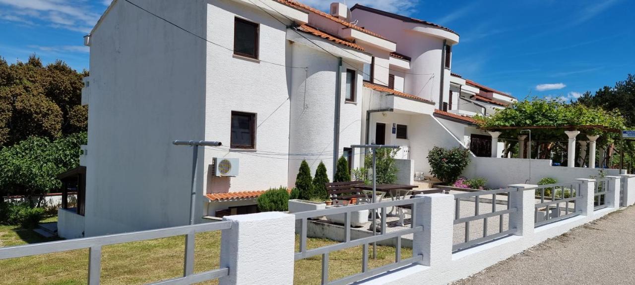 Renata Apartment With A View Baska  Exterior photo